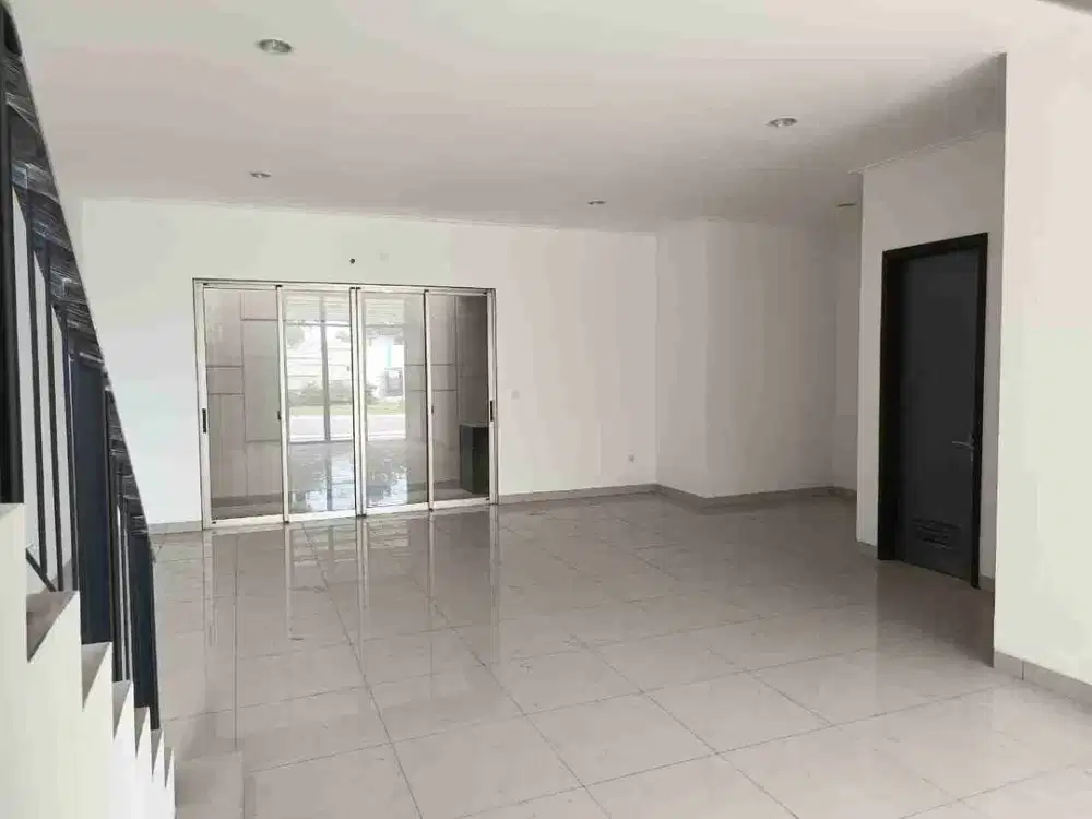 Disewakan Rumah 8x15 Hoek PIK siap huni