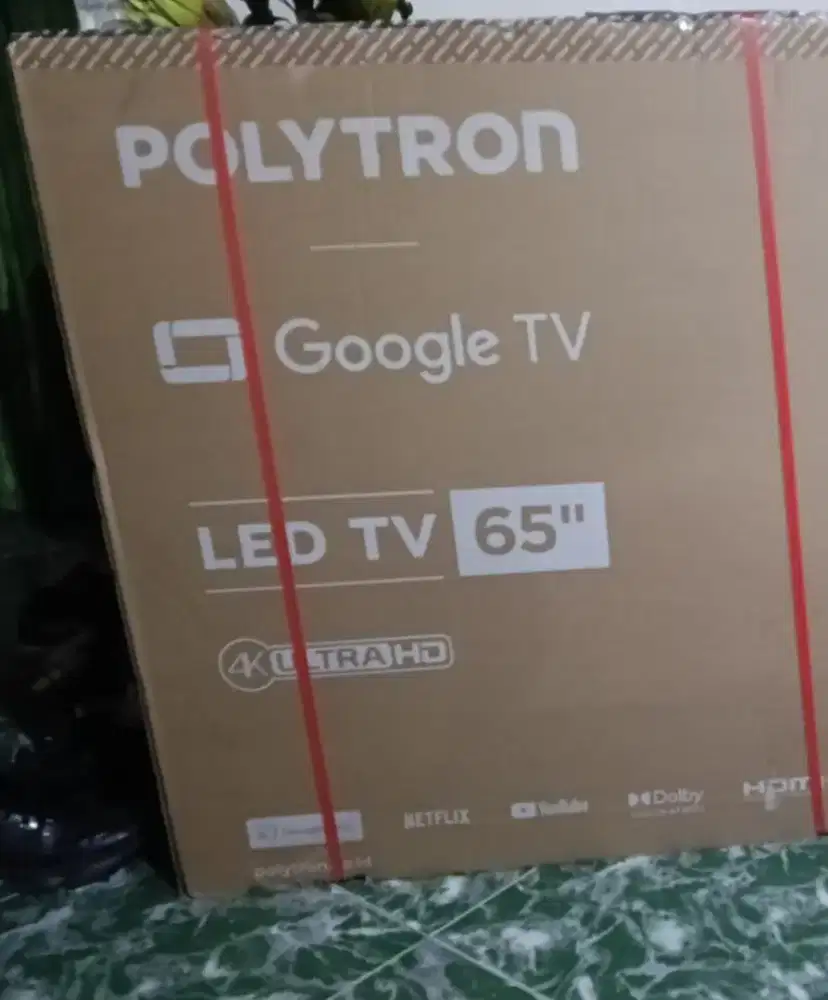 TV Polyton 65 uhd ( 4k ) google tv