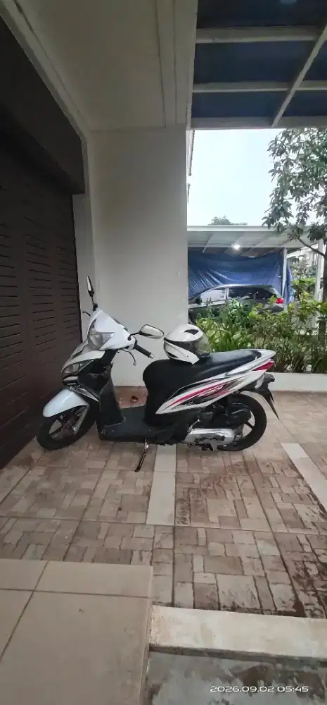 Honda spacy 2012