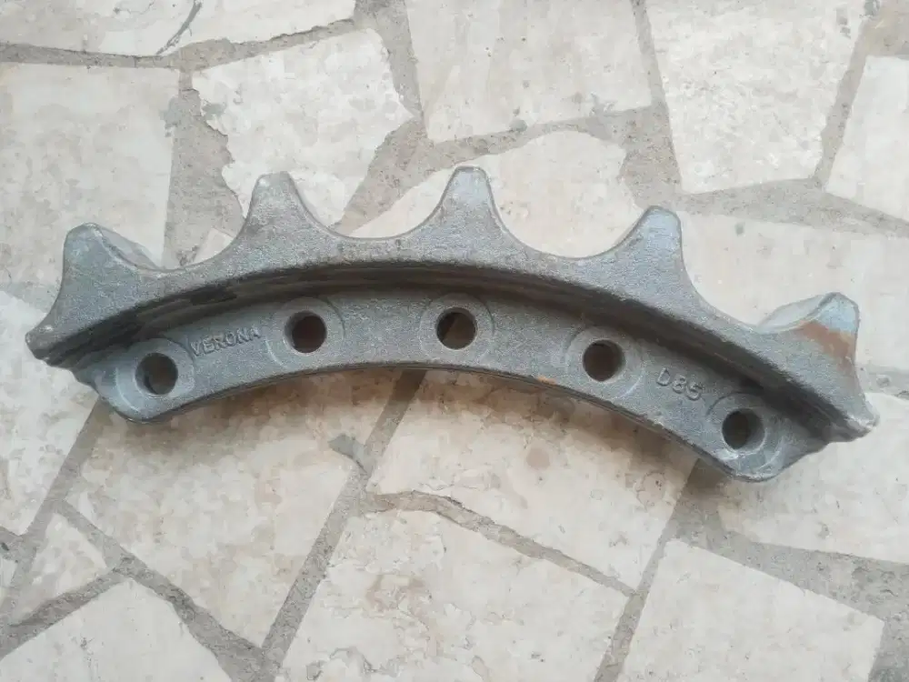 Track Shoe Komatsu D85 VERONA 1 PCS