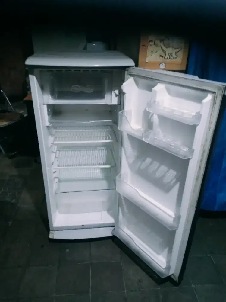 Jual kulkas Polytron 1 pintu mesin ori dingin beku normal bisa diantar