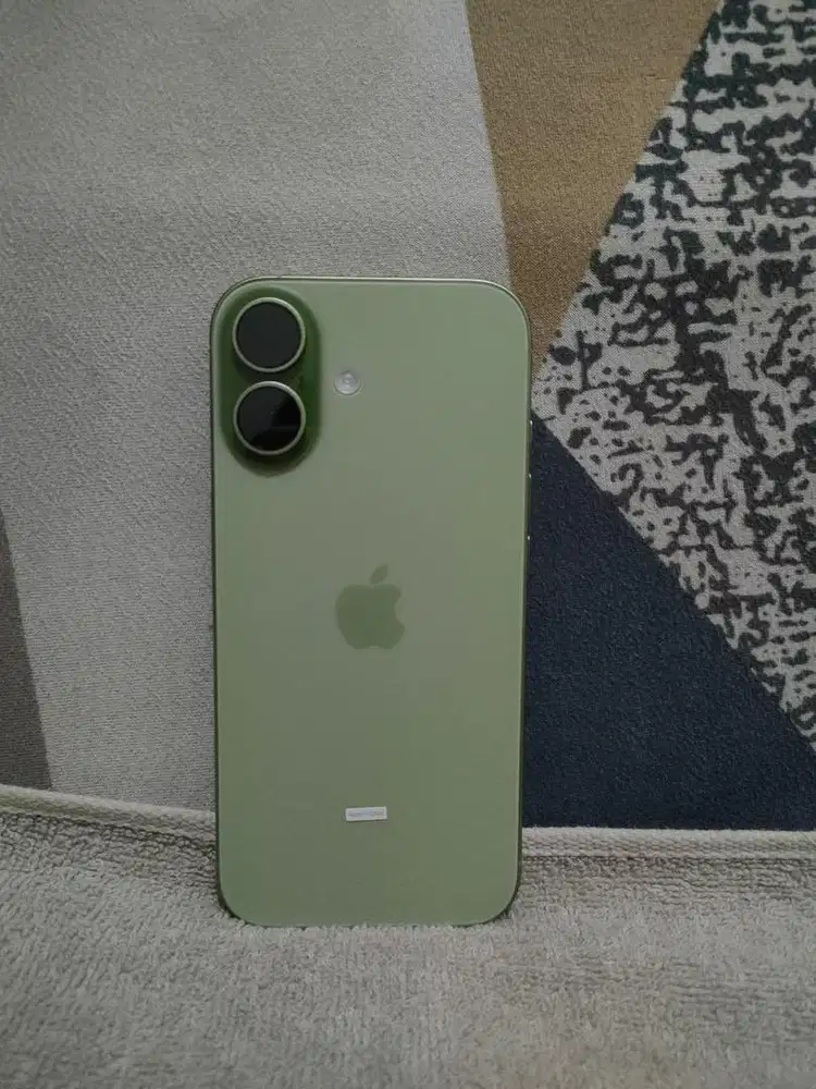 Iphone 17 basic sage ibox