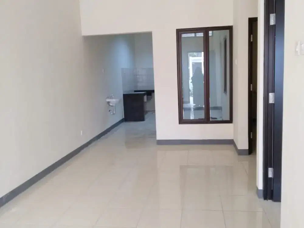 DIJUAL Rumah Cluster yang Nyaman dengan Lokasi yang Strategis di Cluster Ebony, Green Ara, Harapan Indah