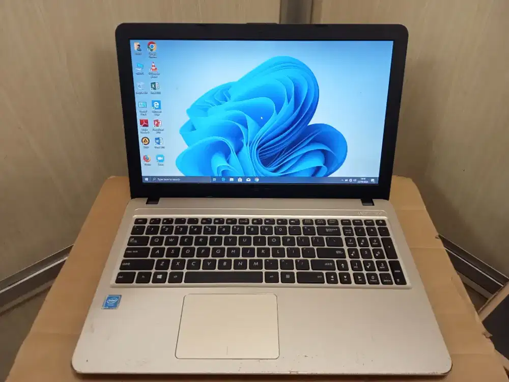 Jual Cepat Laptop Asus X541
Intel N3350 Ram 4GB SSD 128GB LED 15