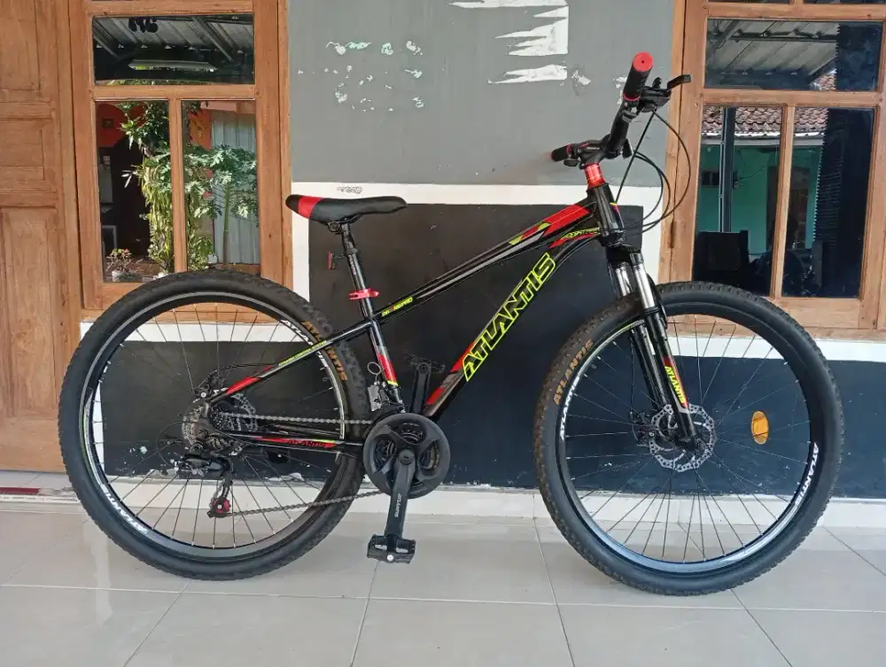 Atlantis UK 27.5