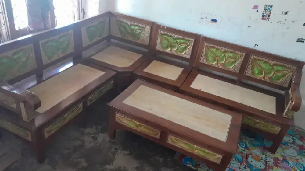 DIJUAL KURSI SUDUT KONDISI BEKAS MASIH BAGUS