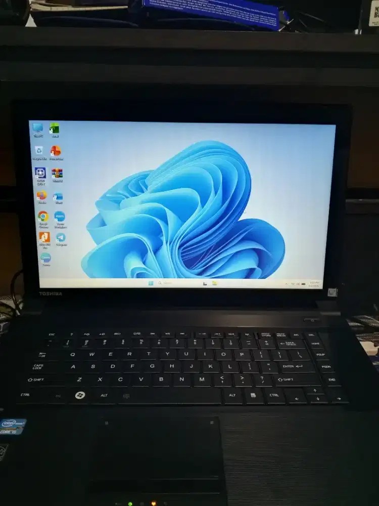 Dijual Laptop Toshiba Dynabook