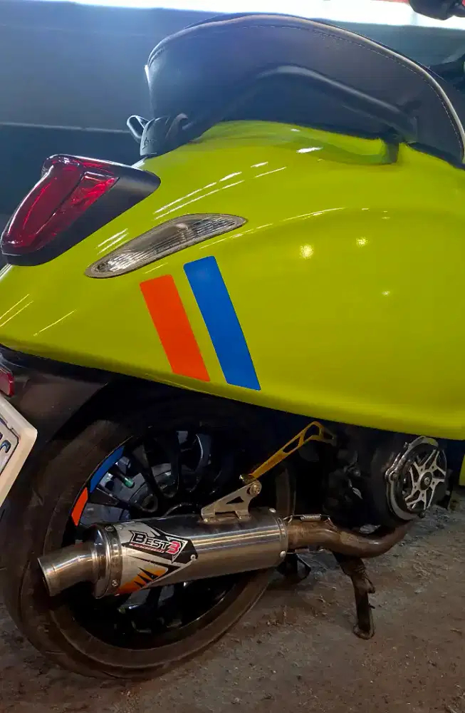 Vespa Sprint S 150 i-Get ABS 2024 (MY2024) Putih.