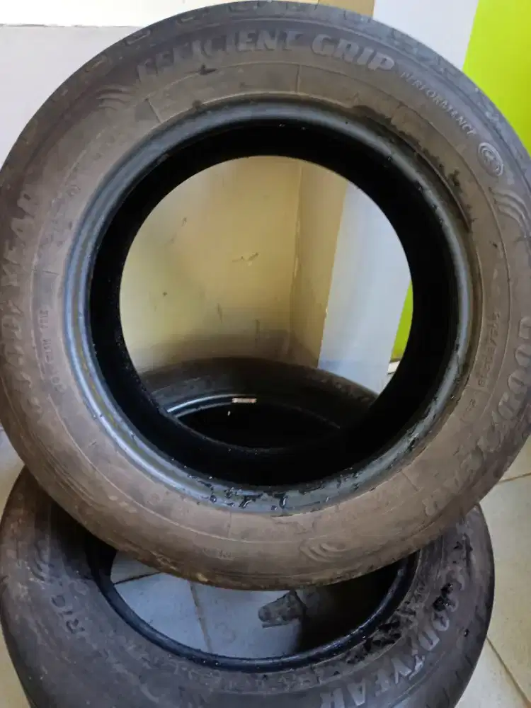 Ban 215/60 R16 Goodyear