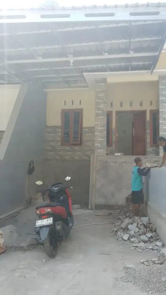 RUMAH BESAR DAN MURAH