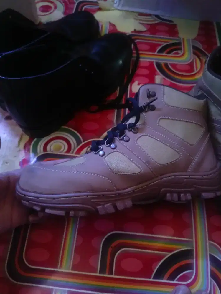 Sepatu Safety Untuk Outdoor