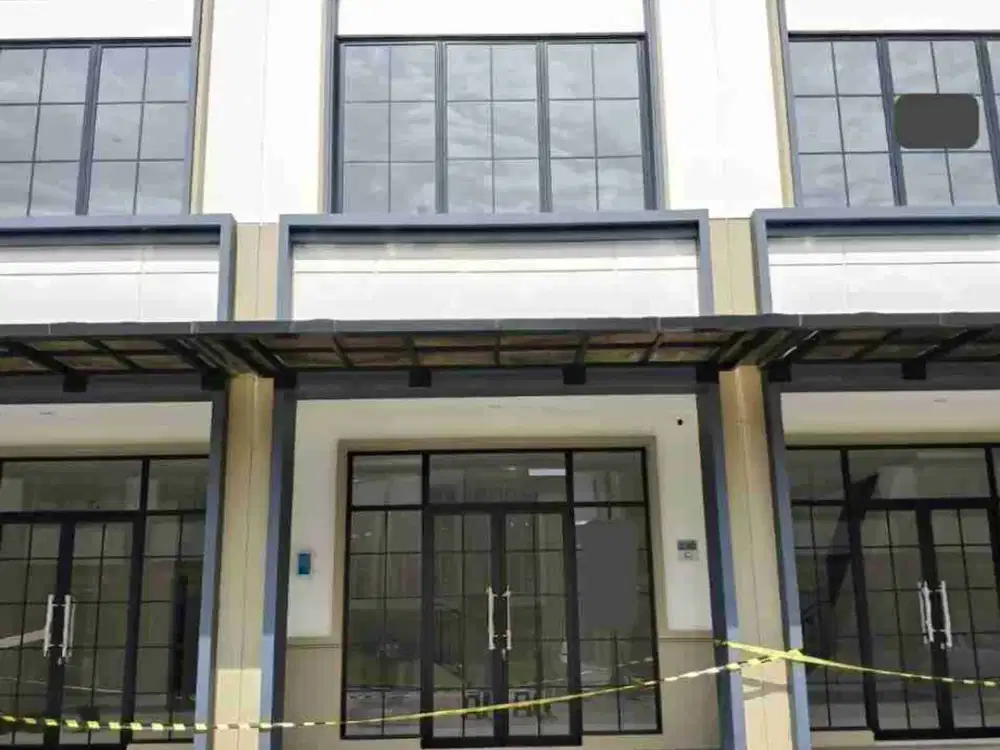 Disewa Ruko  2 1/2 Lantai Gading Serpong Tangerang