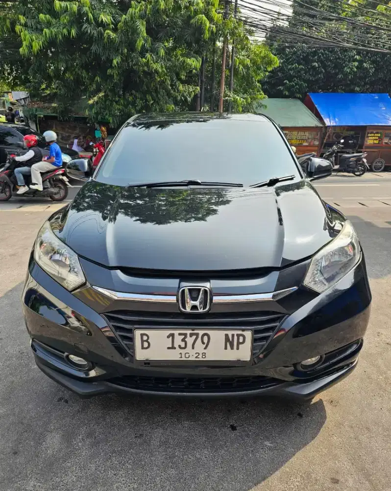 Honda HR-V 1.5 E CVT 2017 Full Original Low KM Mulus Lengkap Pajak On!