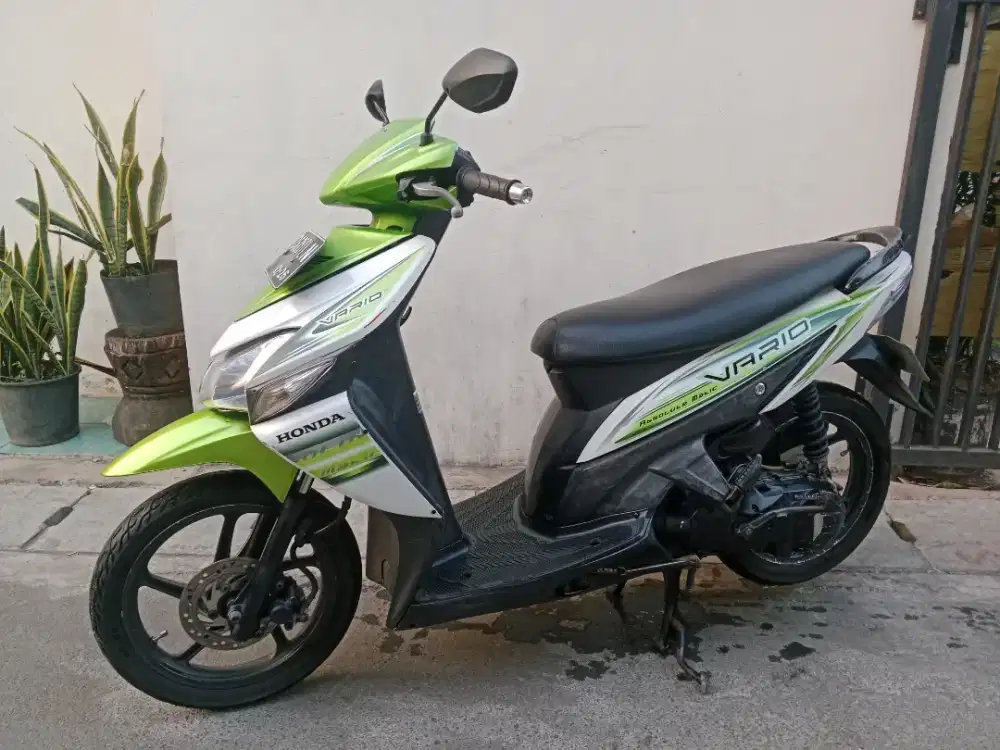VARIO CW TAHUN 2011 MESIN STANDAR