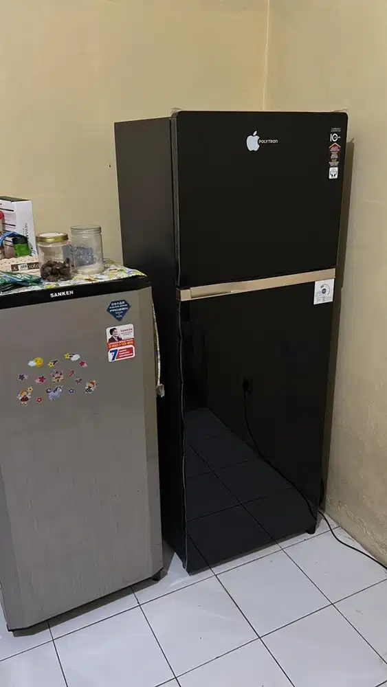 Jual!!! Kulkas polytron 260L