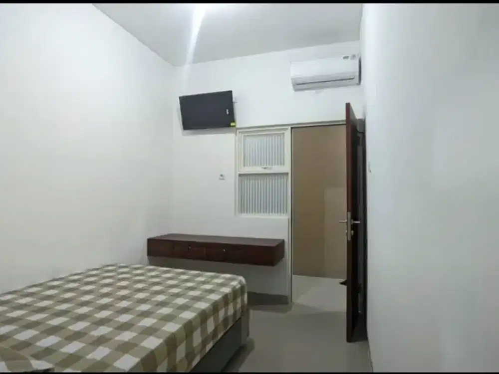 RUMAH KOST IDAMAN MAHASISWA ITS HANG TUAH DI BUMI MARINA 12 KAMAR DI SURABAYA