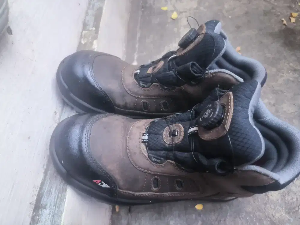 sepatu safety cheetah ori