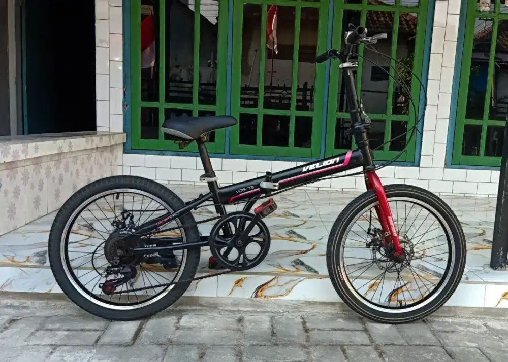 Sepeda lipat velion vBd -73