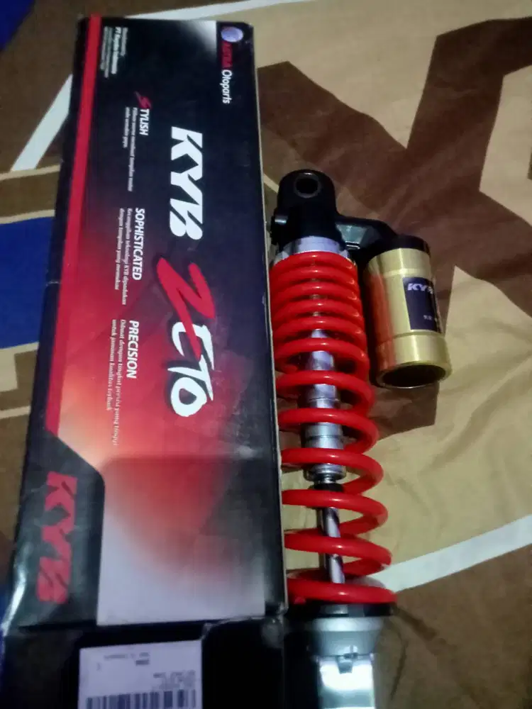 Shockbreaker merk KYB