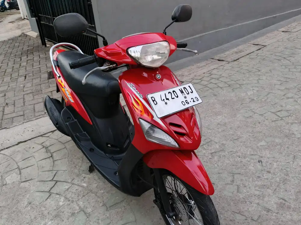 Yamaha Mio sporty 2005 stater tokcer halus mulus terawat