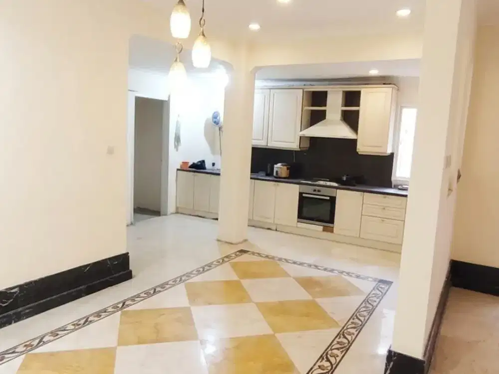 Dijual Rumah Mewah di Rafflesh Hills Cibubur