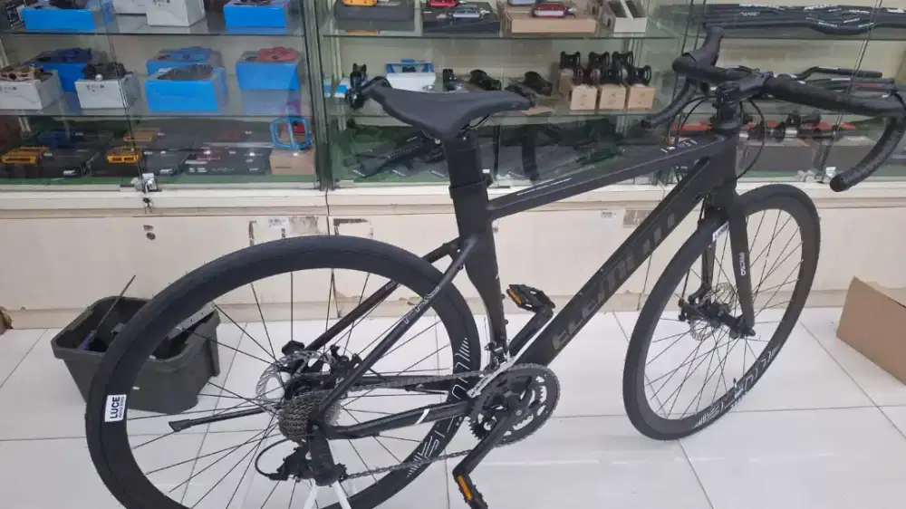 Roadbike FRC 50 EVO 700 Seperti Baru