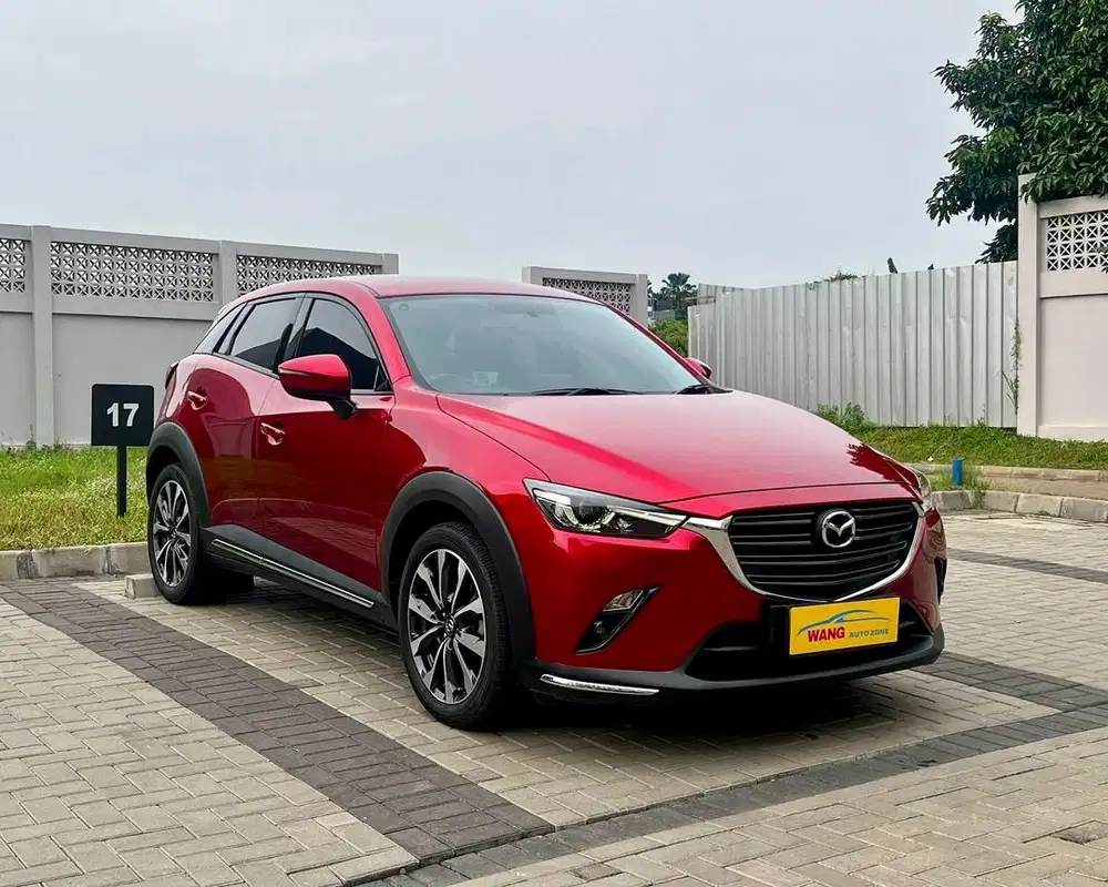 Mazda CX3 2023 km 25.000 record garansi