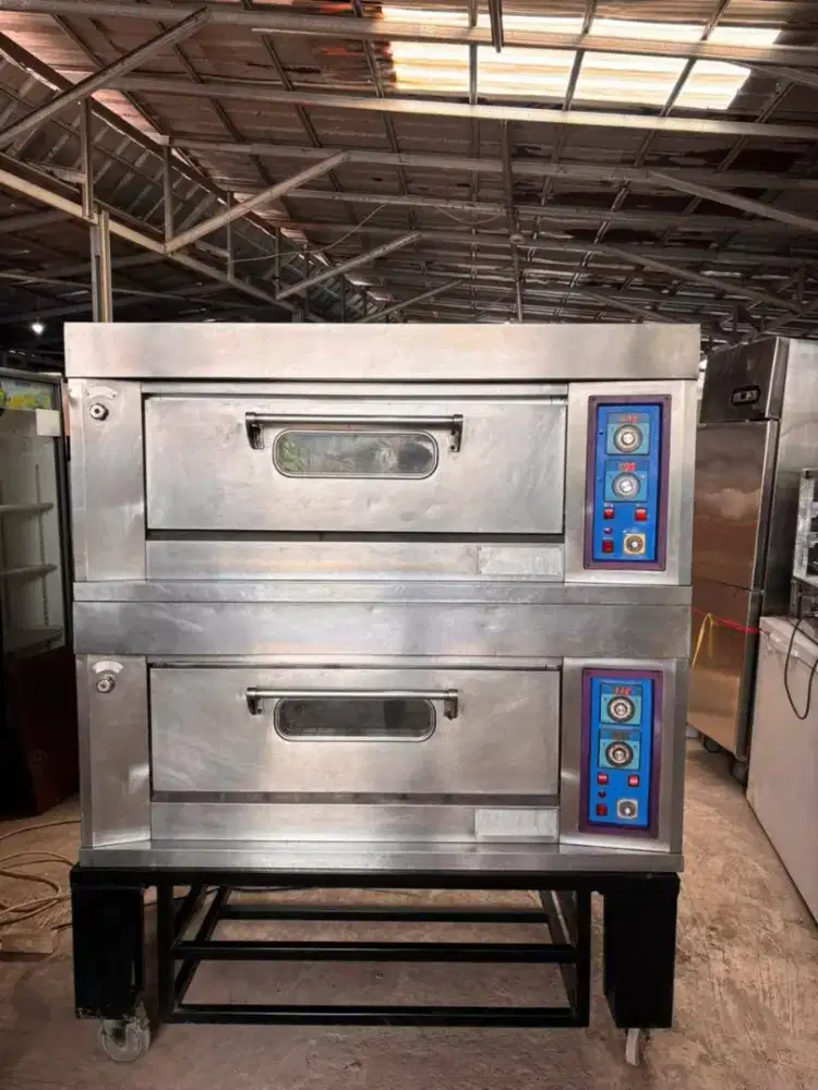 OVEN GAS

2 deck 4 loyang

Harga 11.000.000

Fungsi normal