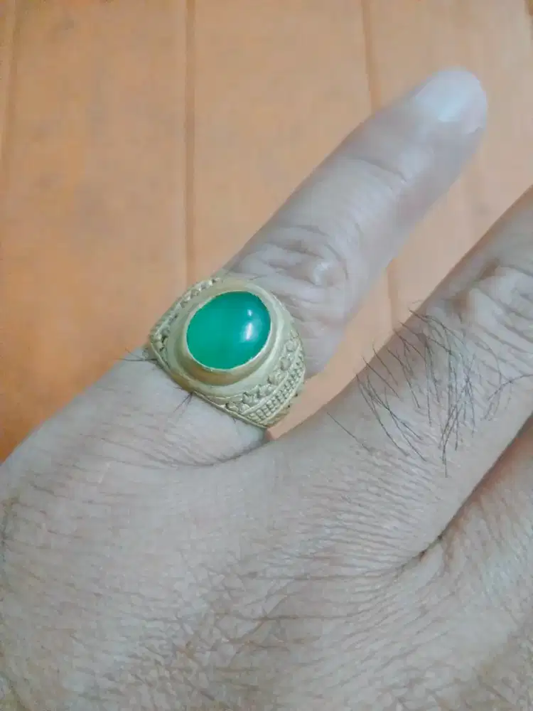Batu akik jamrud