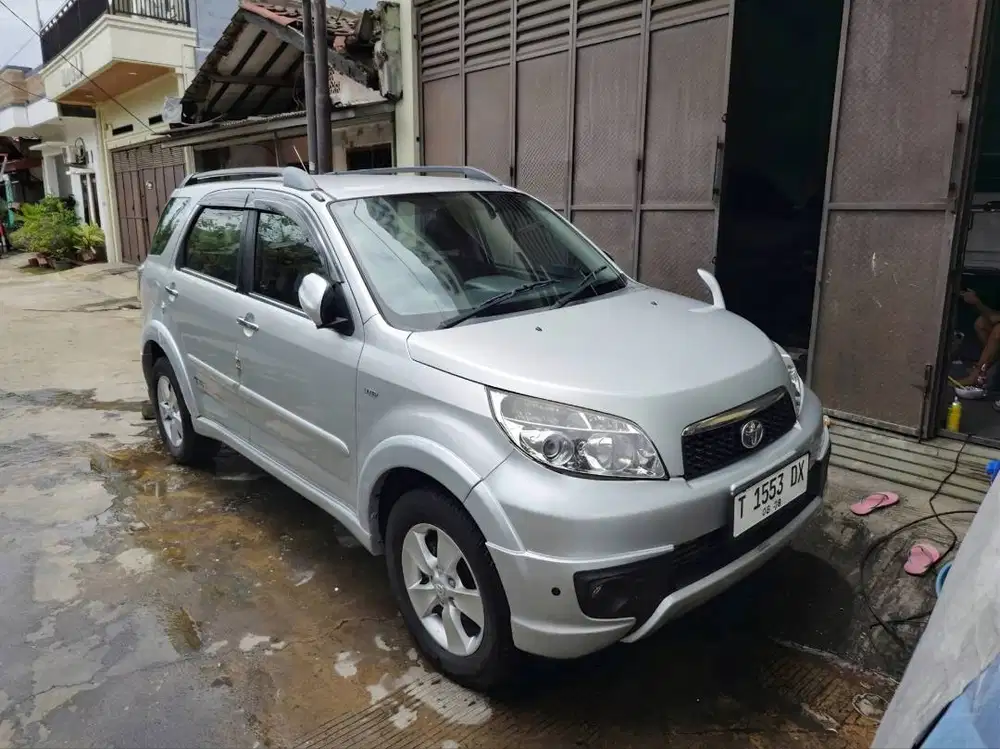 Toyota Rush TRD Sportivo Manual MT Tahun 2014 Silver , 2013