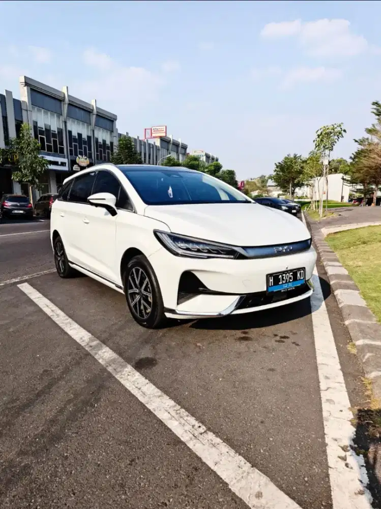 BYD M6 Superior 7 Seats 2025 ODO 14rb Like New Tinggal Pakai Saja