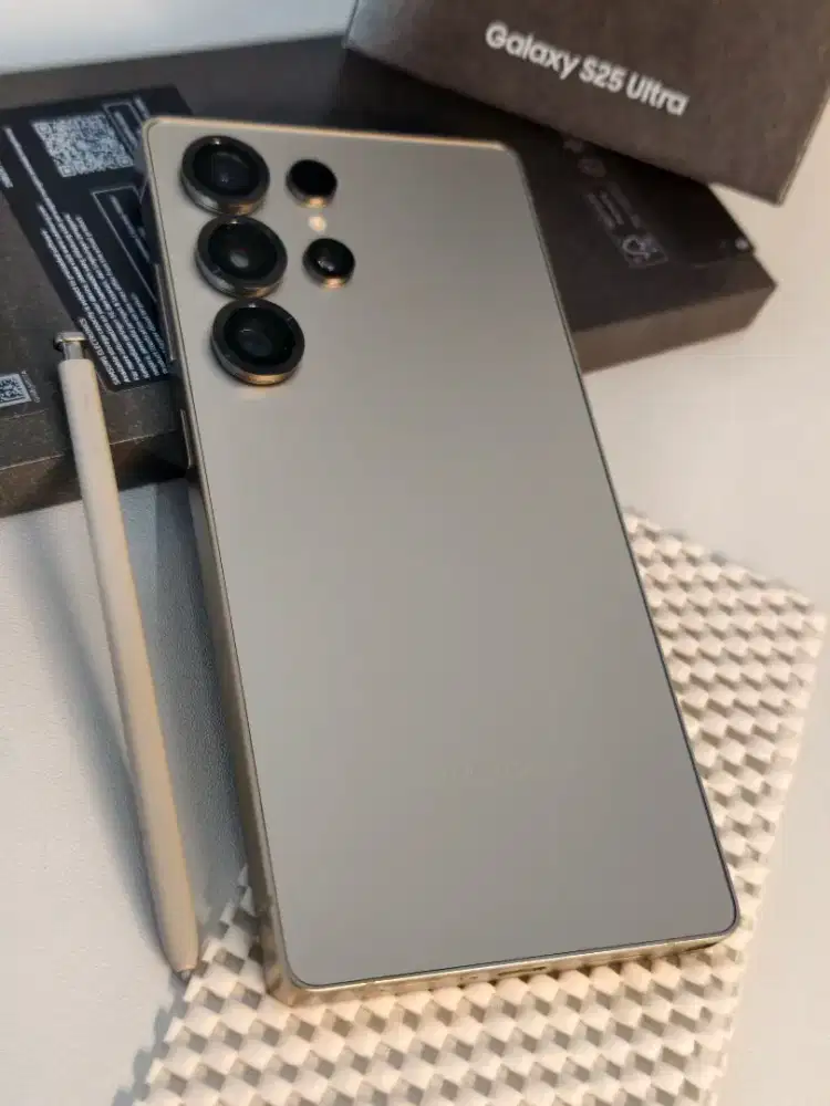 Samsung S25ultra 5g 12/256 bekas sein RESMI