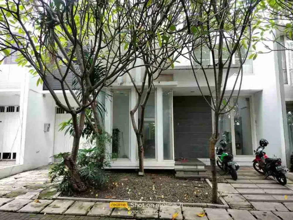 DIJUAL - RUMAH MODERN CONTEMPORARY DI THE RESIDENCE BANGKA
Rumah Mewah, Modern & Siap Huni