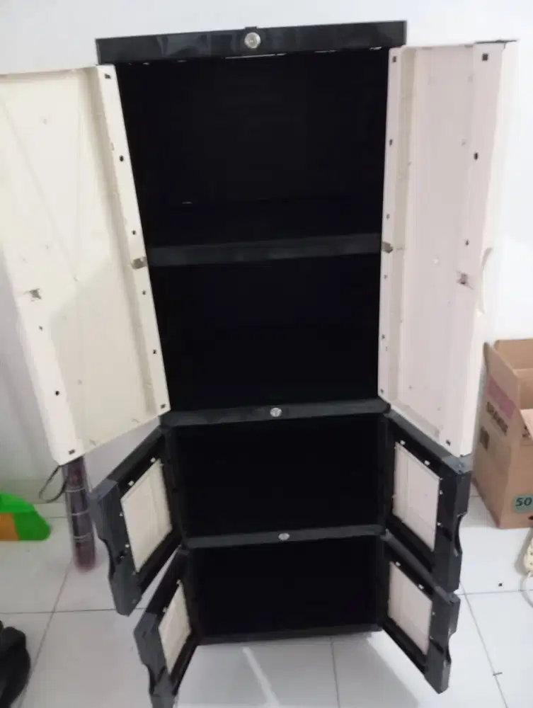 lemari plastik diva combain susun 4