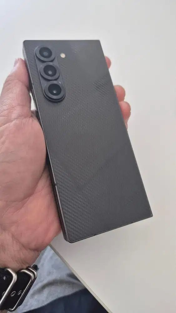 Samsung Z Fold 6