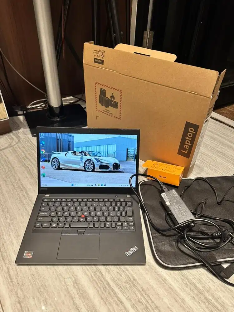 Laptop Thinkpad X13 Ryzen 5 Pro 4650U 8/256GB SSD Fullset Mulus
