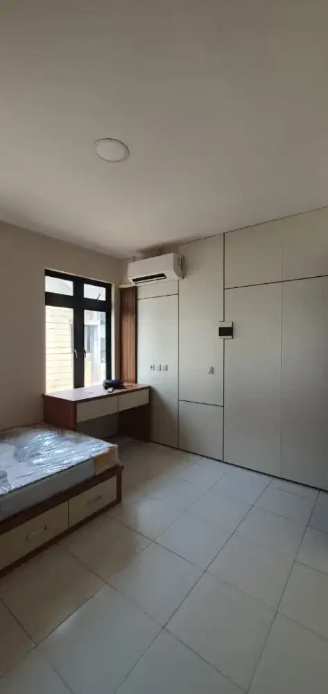 KOST MHOUSE EXCLUSIVE