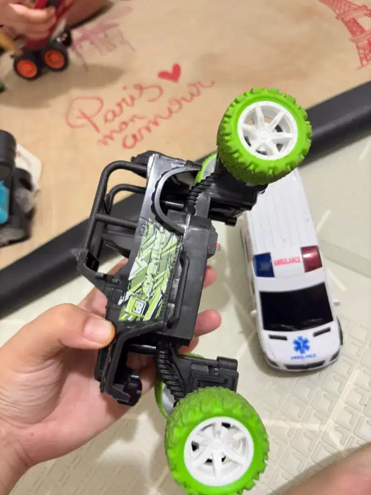 BERBAGAI MAINAN MOBIL ANAK