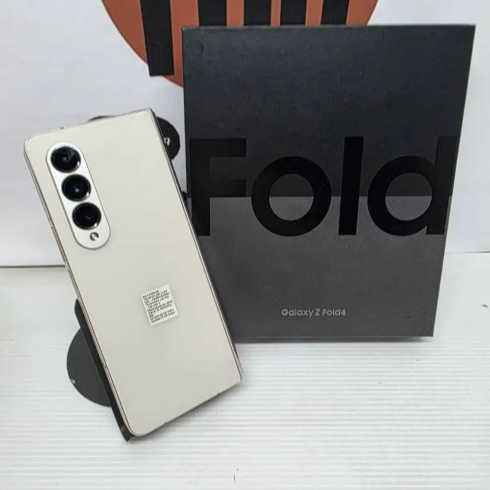 Samsung Z Fold 4 FULLSET 12/256GB No Minus No Kendala Normal