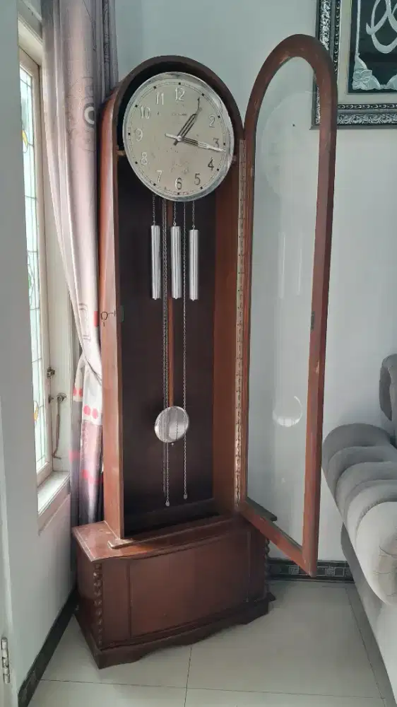 Jam lemari bandul junghans jerman