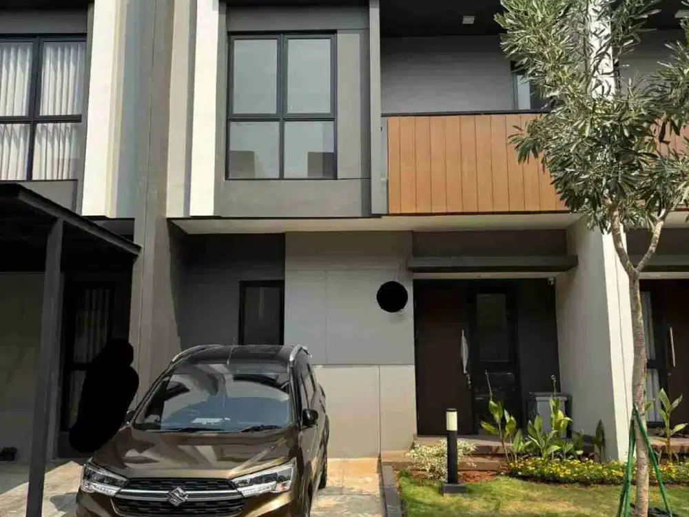 Disewakan Rumah 2 Lantai 2 KT + 2 AC di Cluster Regia Crown Gading