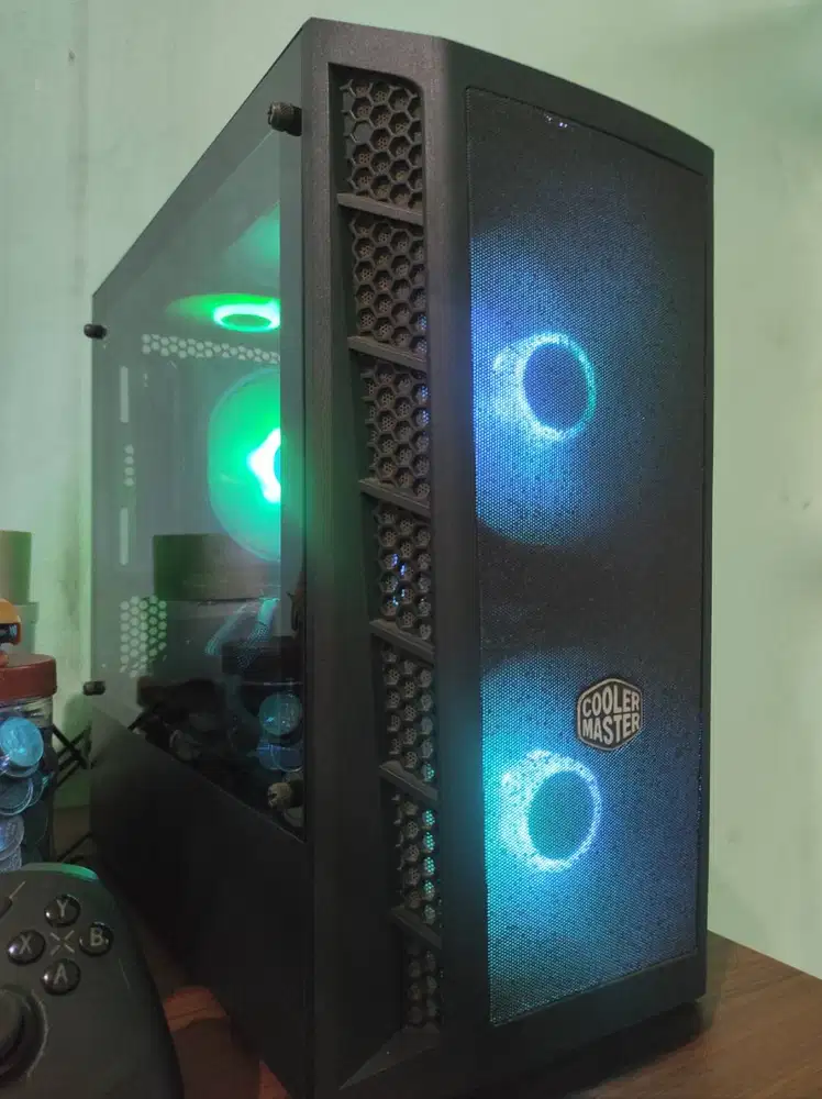Cooler Master Masterbox MB311L + Sickleflow ARGB (3x120mm + 2x140mm)