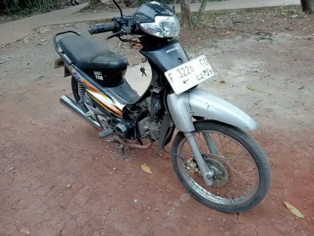 Di jual mtr honda supra fit 2005 ss lengkap