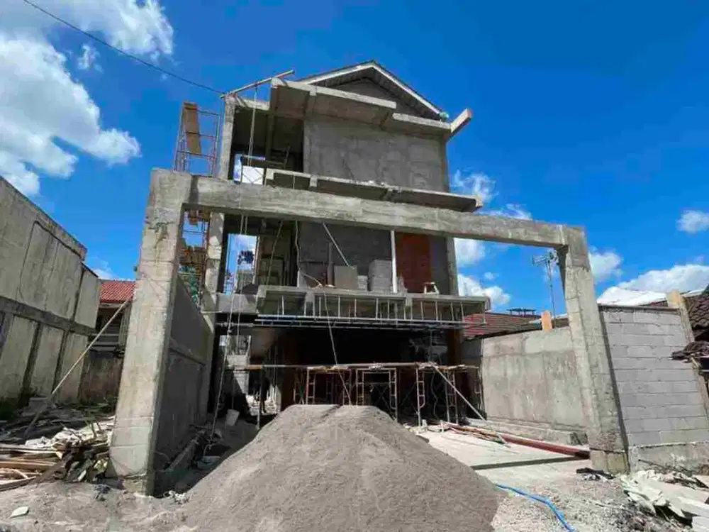 Kost eksklusif 3 lantai 24 kamar