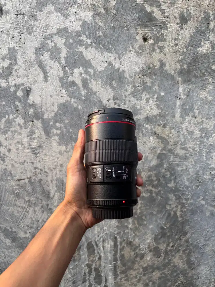 Lensa 100mm f2.8 l usm like new