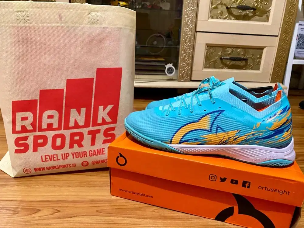 Sepatu Futsal ORTUSEIGHT ORI CATALYST LIBERTE V5 IN Size 44