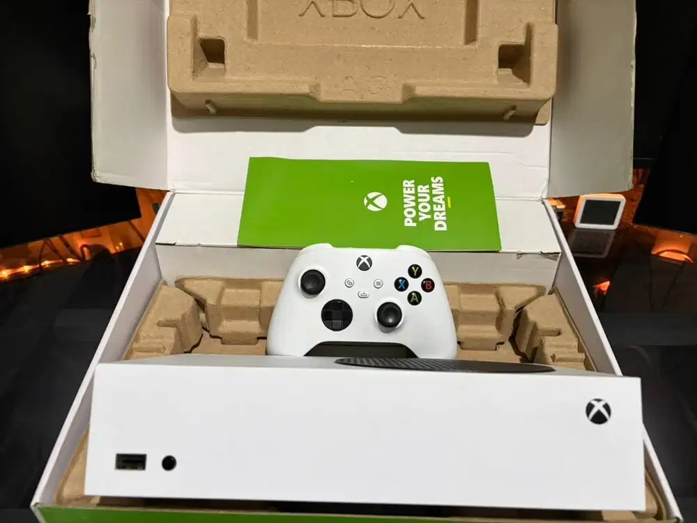 Game Console Xbox Series S 512GB Fullset Murah Not Ps4, PS5, Nintendo