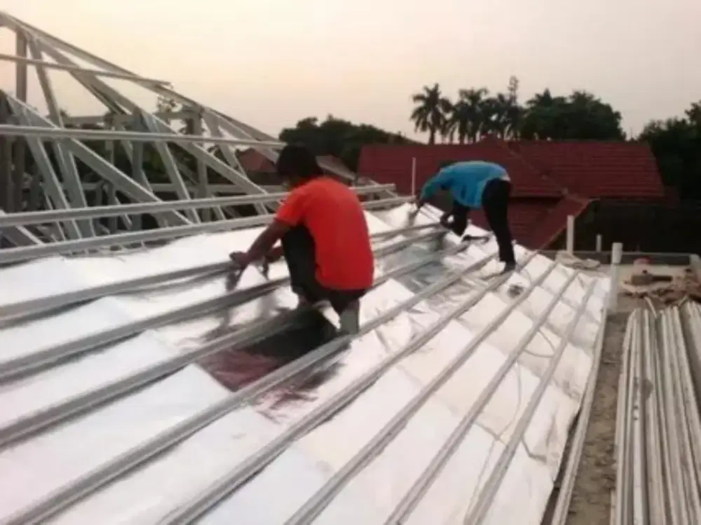 Tukang pasang baja ringan pasang plafon PVC pasang partisi ruangan dll
