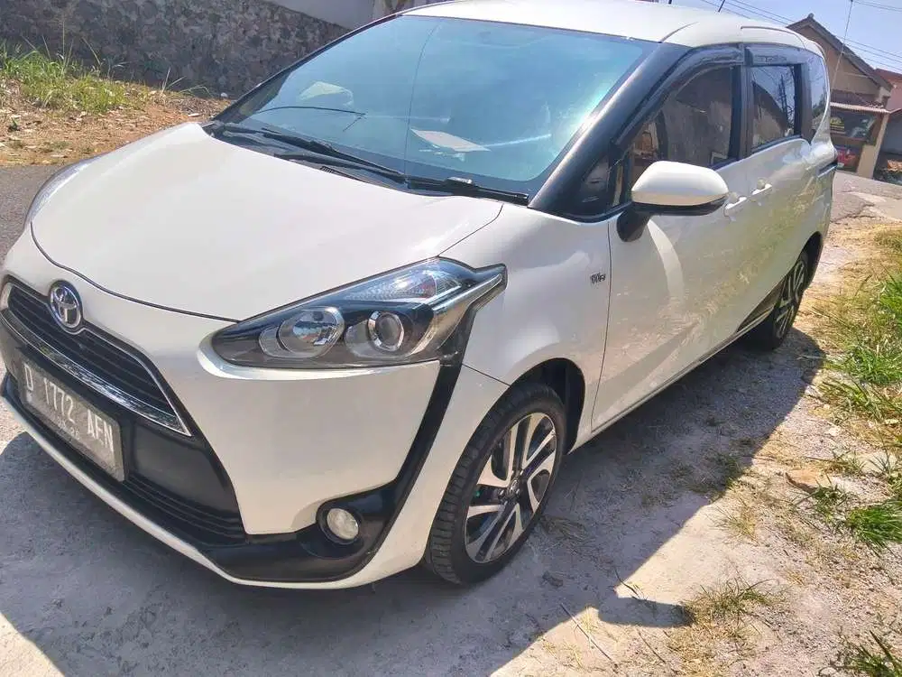 Toyota Sienta 2016 Bensin