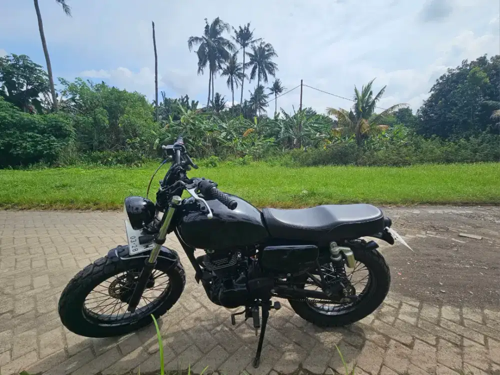 Dijual Kawasaki W175 modified